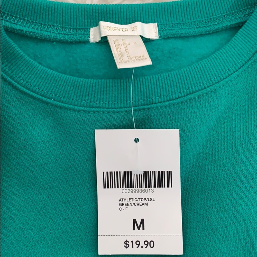 NEW WITH TAGS FOREVER 21 CREW NECK - Picture 4 of 4